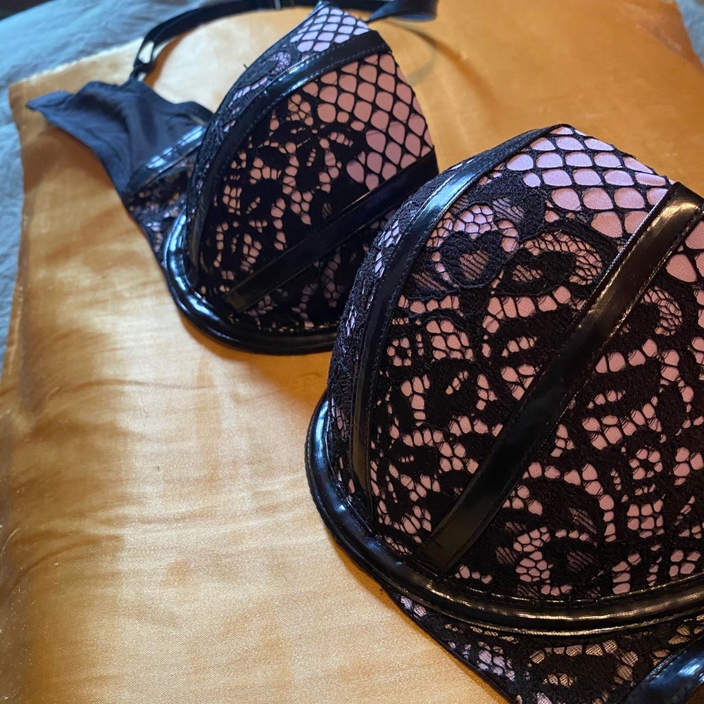 Victoria Secret very sexy balconette bra